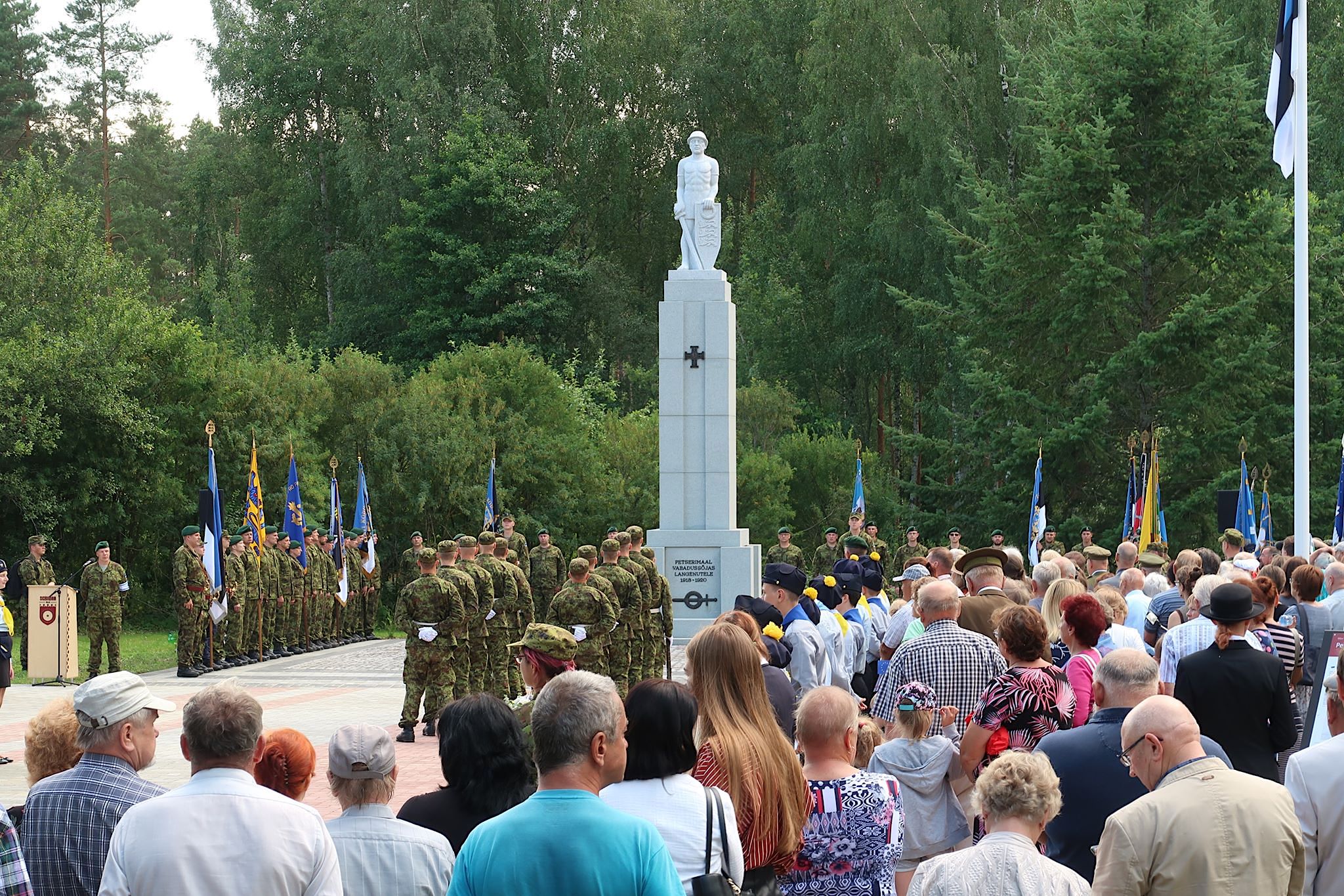 Värskassa avattiin Viron Vapaussodan muistomerkki